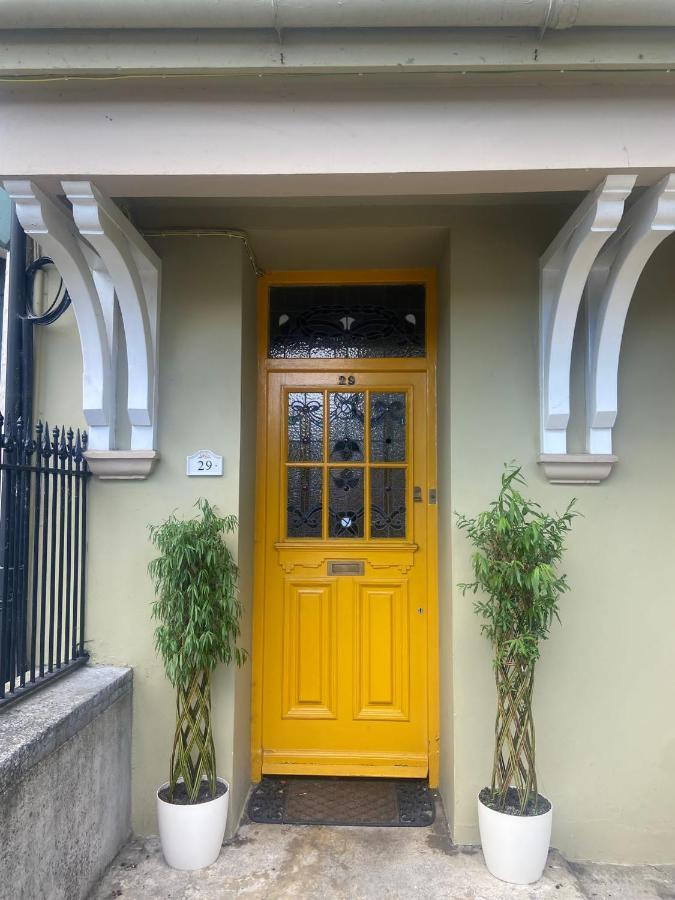 29 The Square Hotel Listowel Ngoại thất bức ảnh