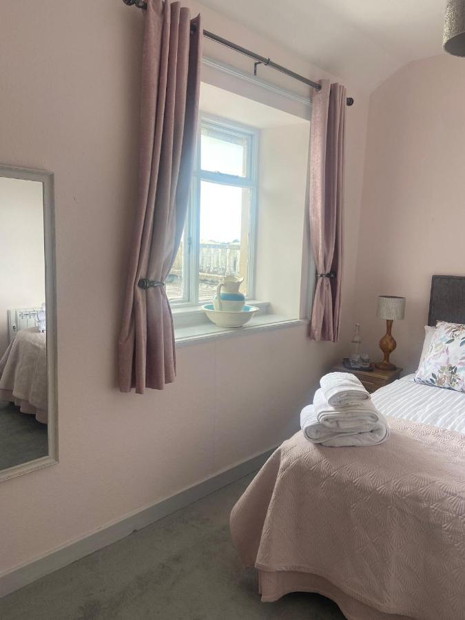 29 The Square Hotel Listowel Ngoại thất bức ảnh